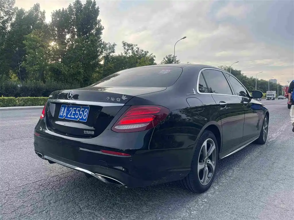 Mercedes-Benz E-Class 2019 — фото 4