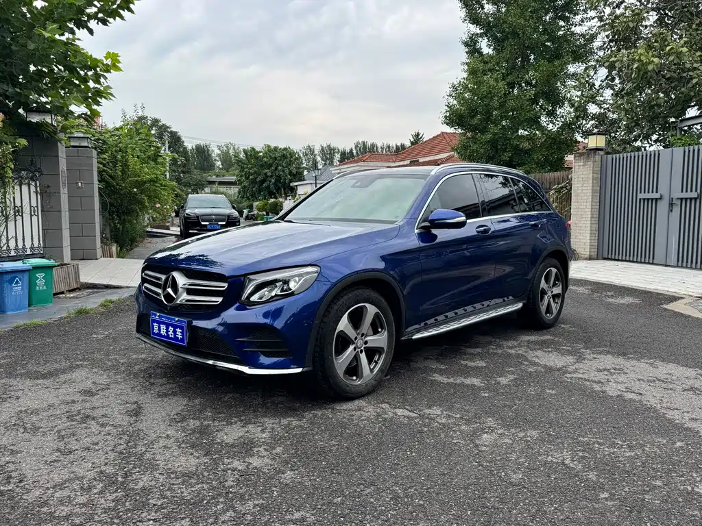 Mercedes-Benz GLC 2017 — фото 1