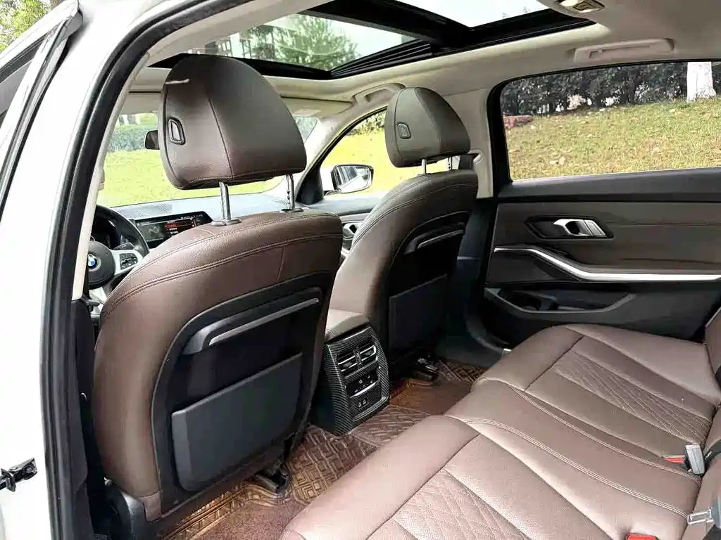BMW 3 Series 2022