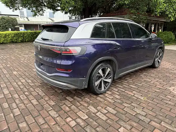 Volkswagen ID.6 2022