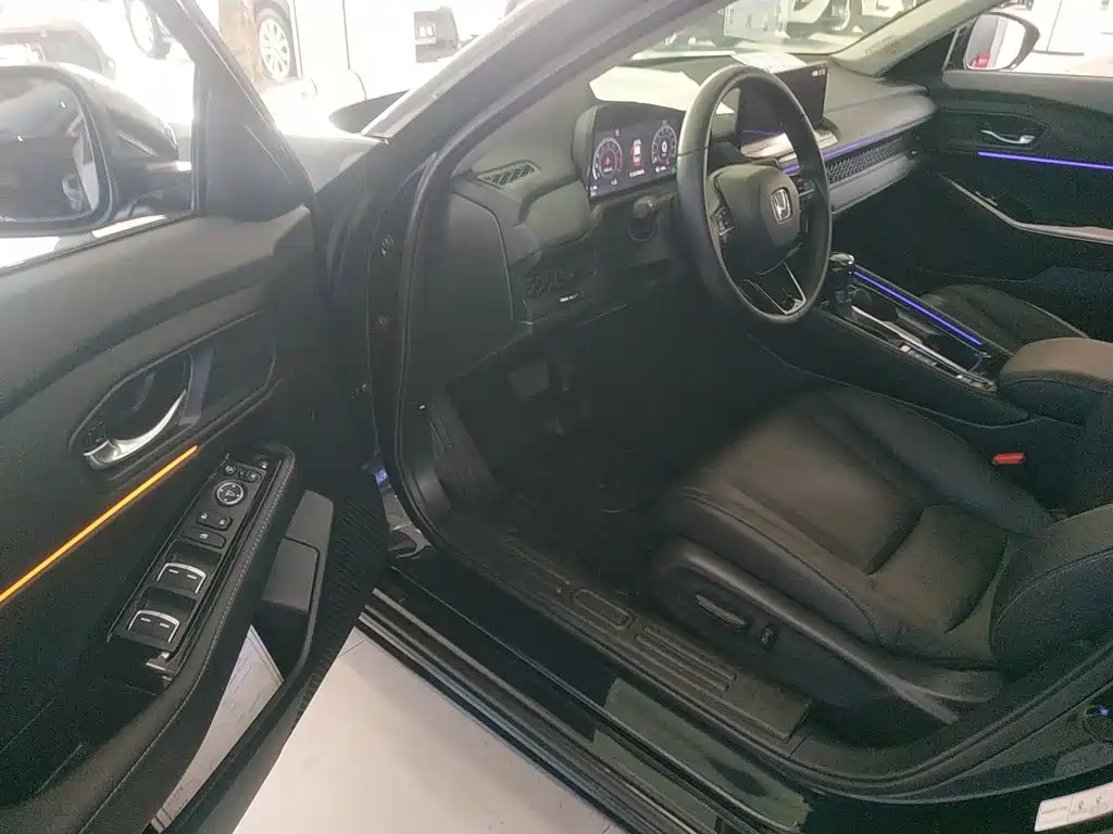 Honda Accord 2025 — фото 12