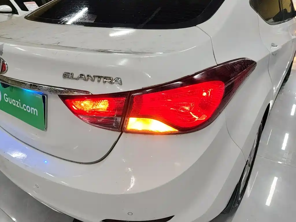 Hyundai Elantra Langdong 2016 — фото 8