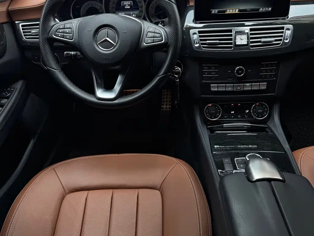 Mercedes-Benz CLS 2016 — фото 18