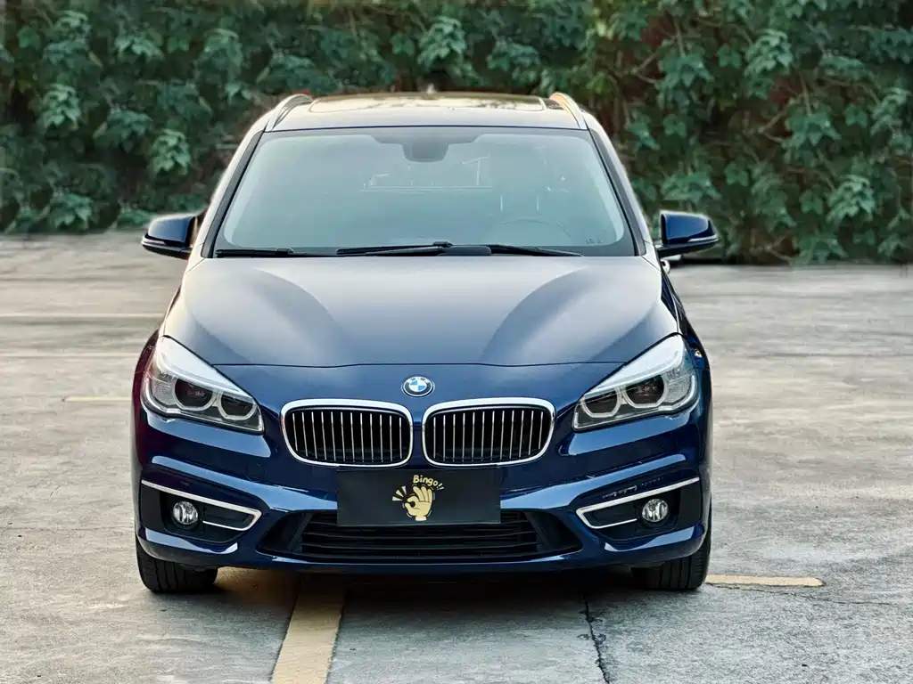 BMW 2 Series Active Tourer 2015 — фото 8