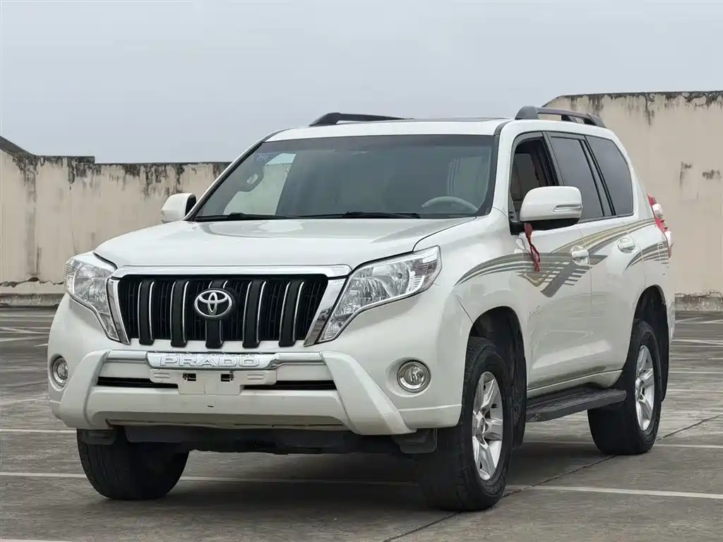 Toyota Prado 2017 — фото 1