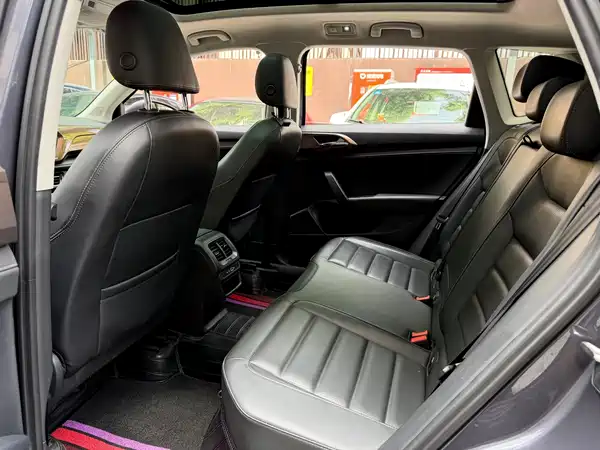 Volkswagen Tharu 2020