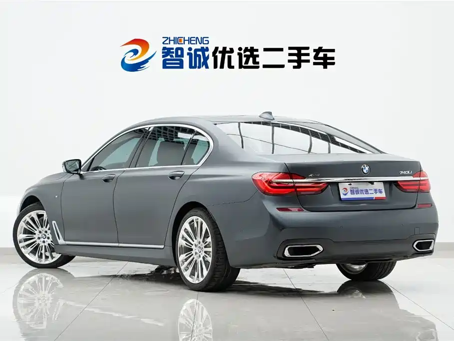 BMW 7 Series 2019 — фото 36