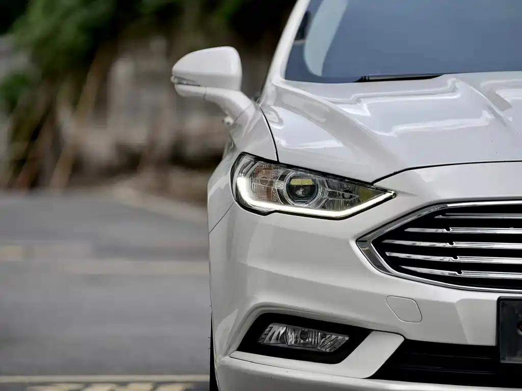 Ford Mondeo 2018 — фото 6