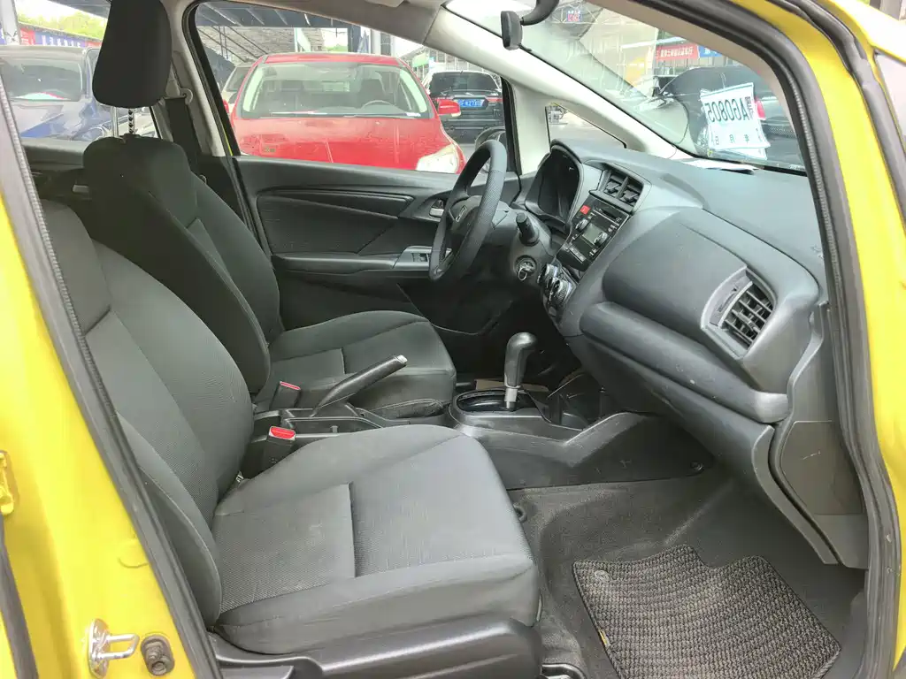 Honda Fit 2014 — фото 10
