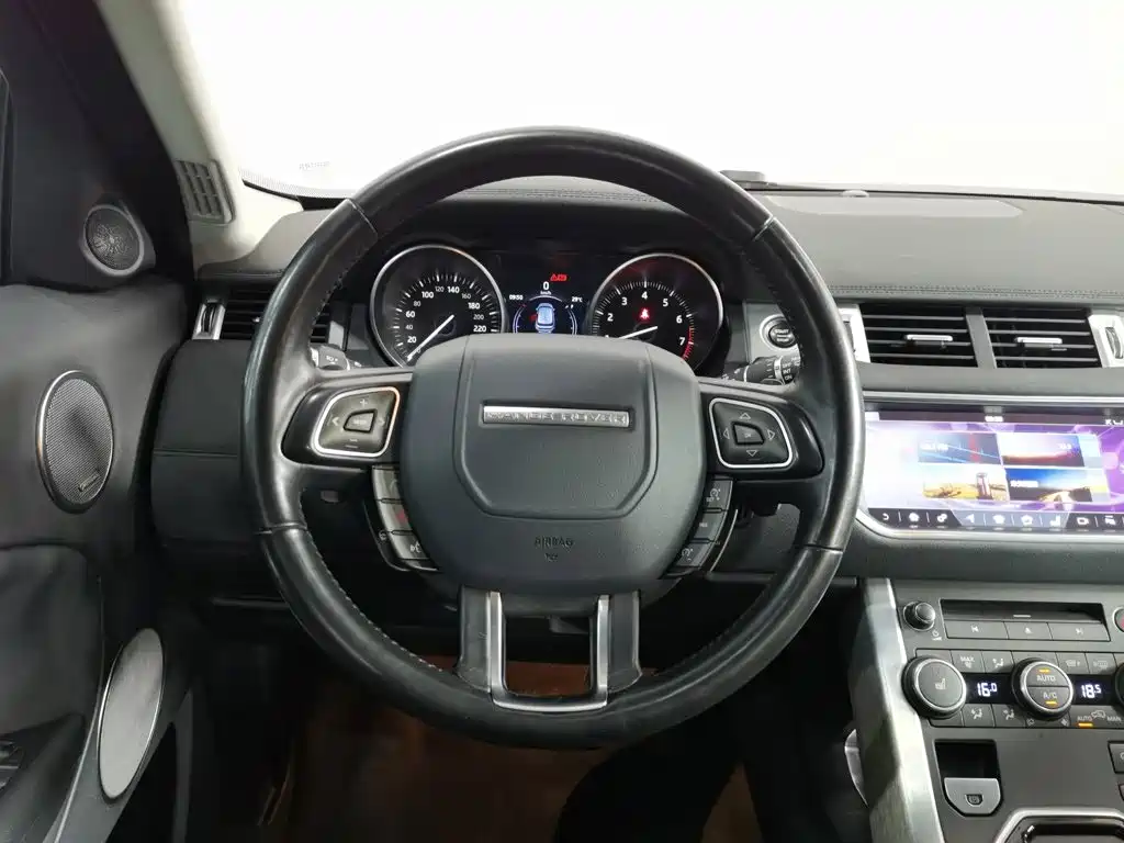 Land Rover Range Rover Evoque 2018 — фото 11