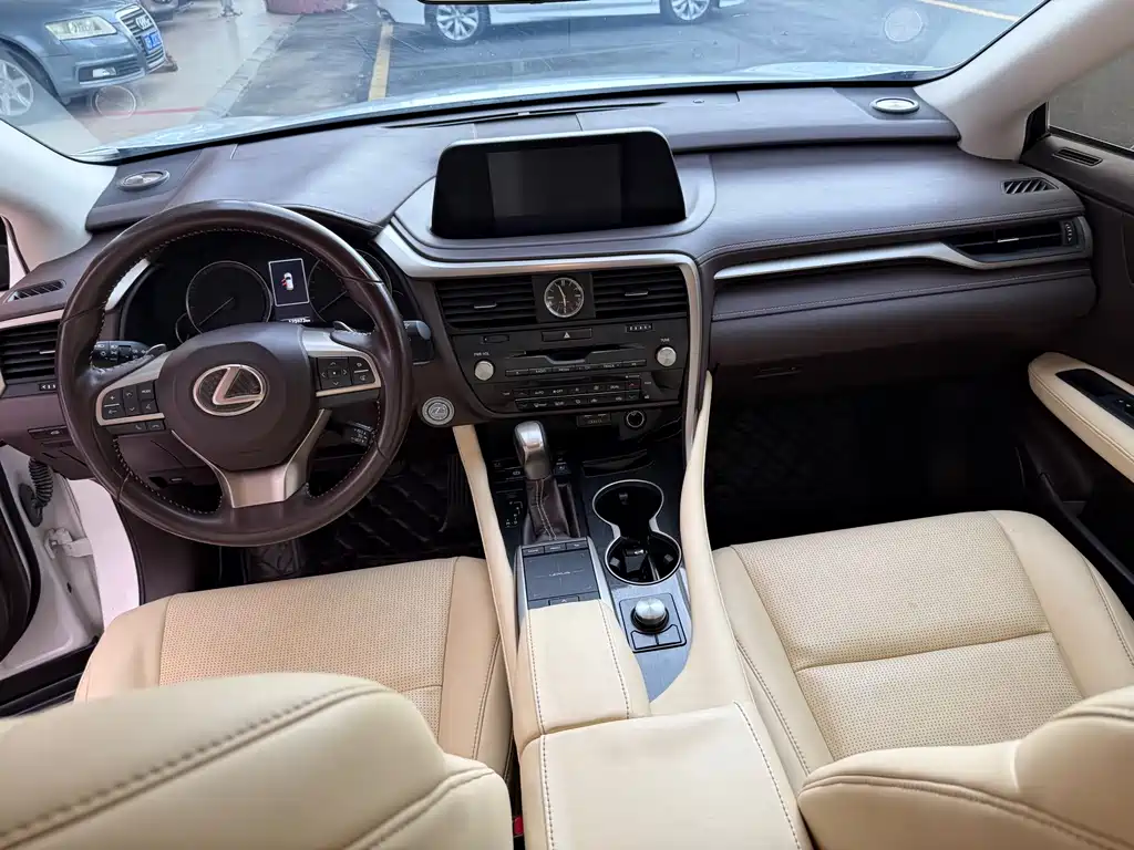 Lexus RX 2020 — фото 22