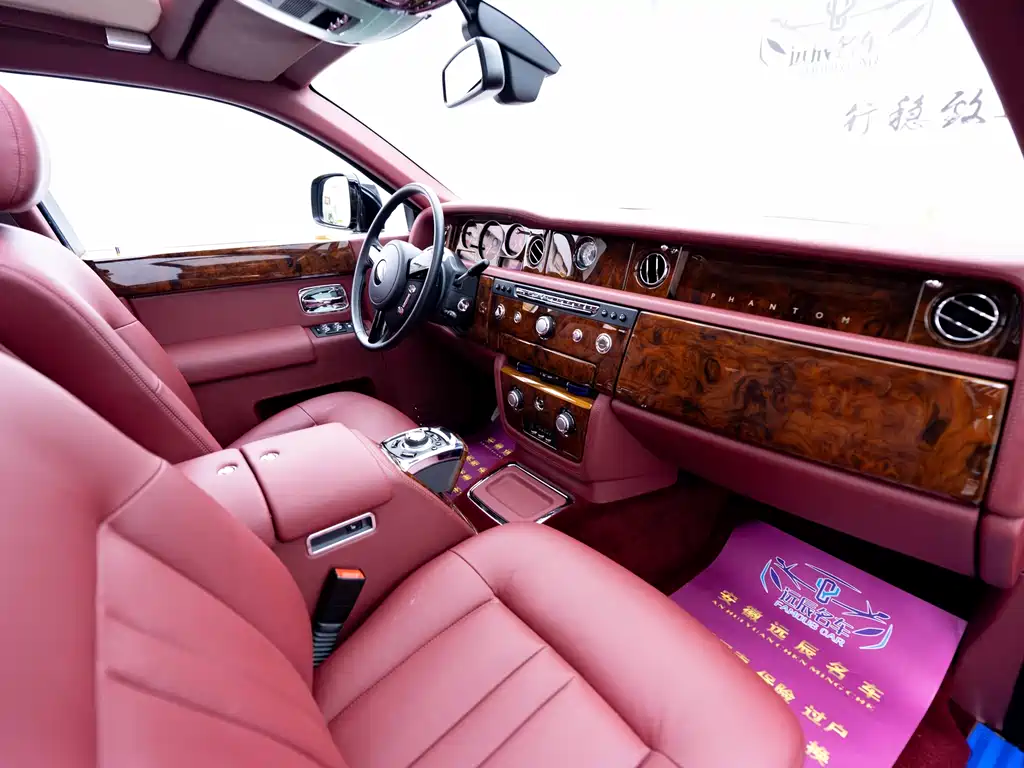 Rolls-Royce Phantom 2012 — фото 9