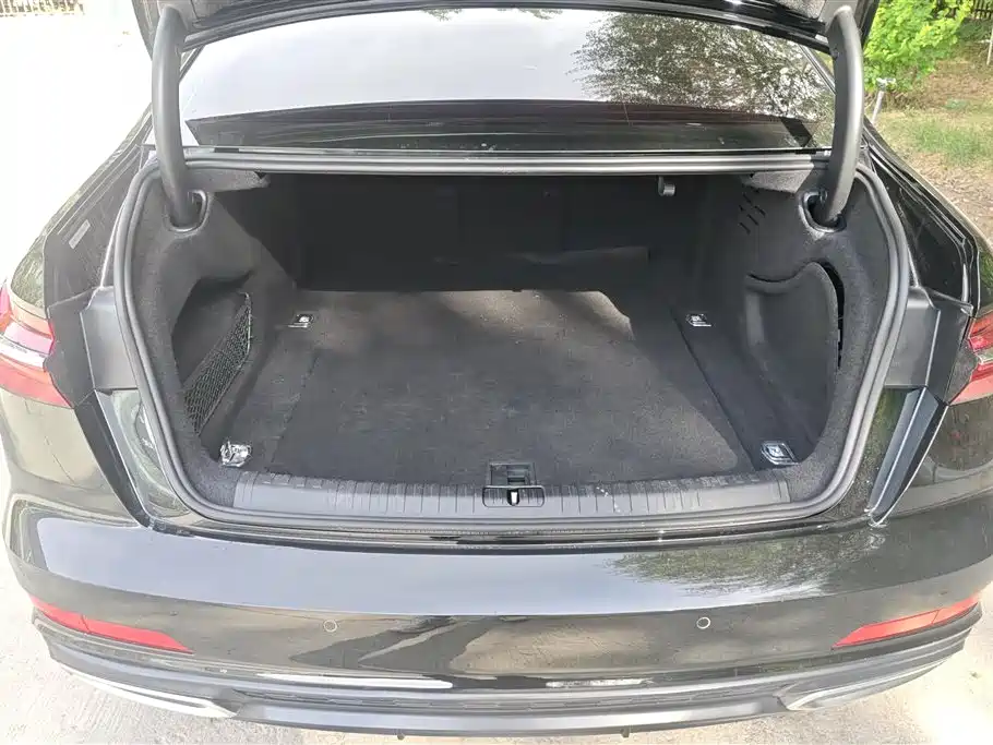 Audi A6L 2021