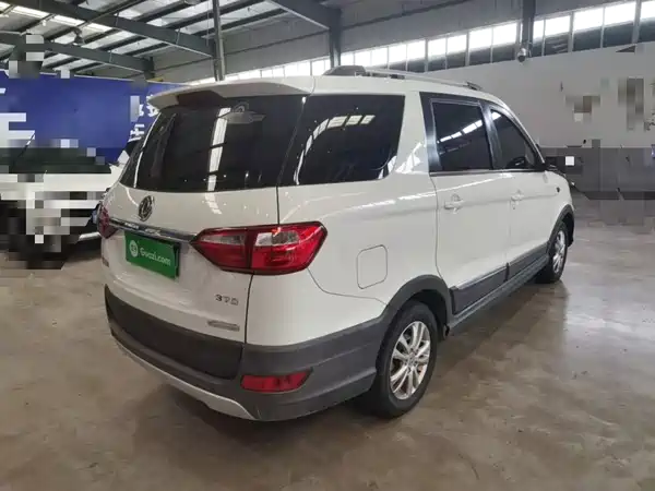 Dongfeng Scenery 370 2017