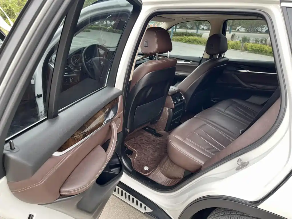 BMW X5 2015 — фото 17