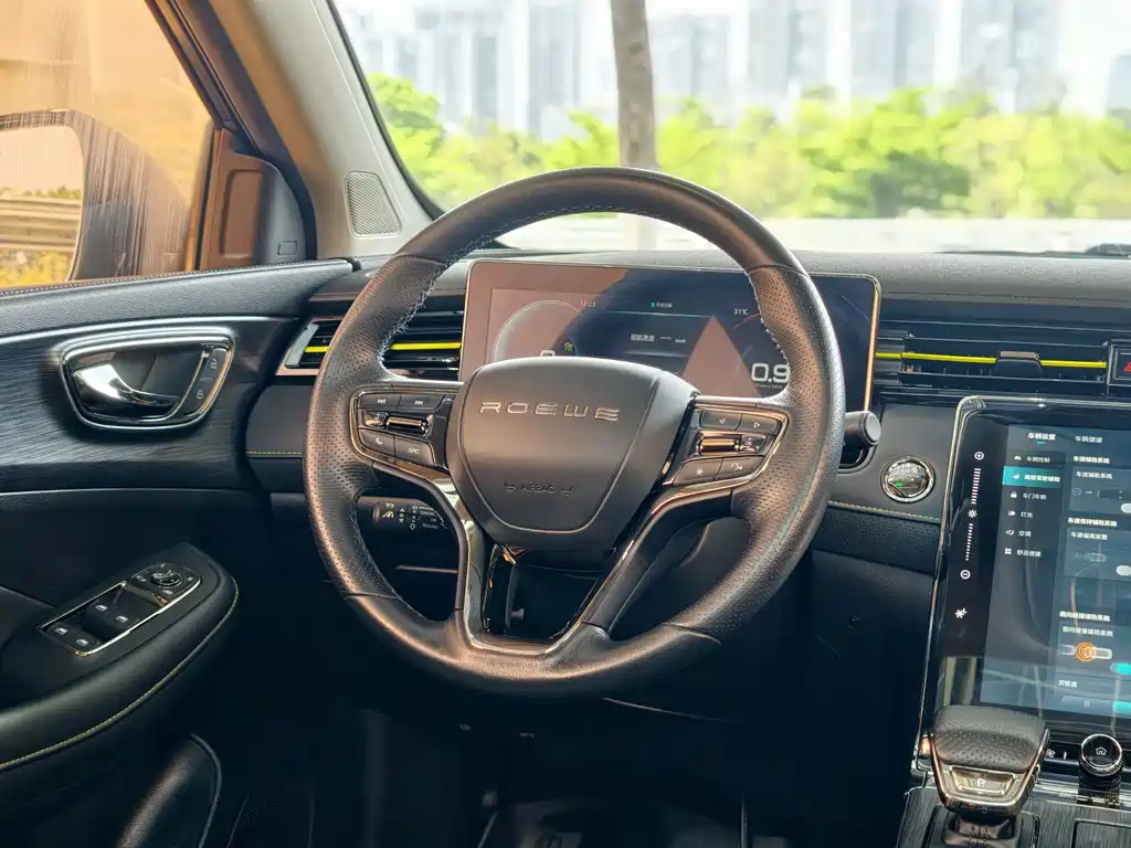 Roewe RX5 2022 — фото 13