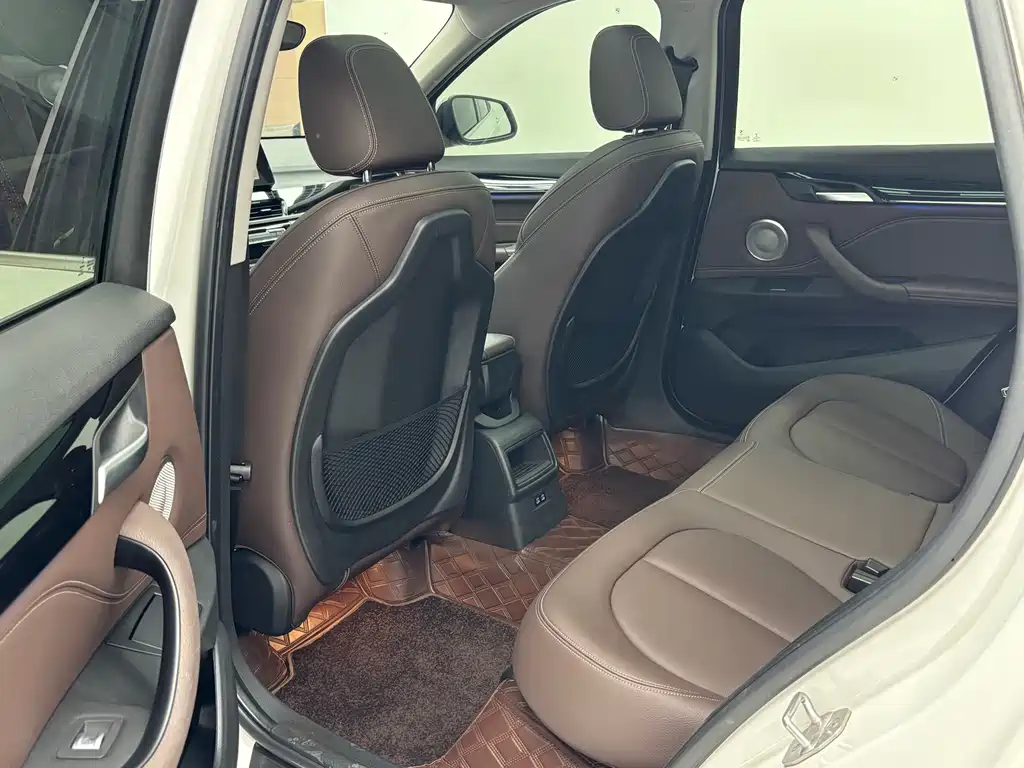 BMW X1 2022 — фото 13
