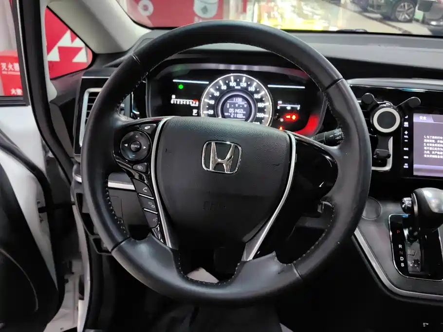 Honda Elysion 2019 — фото 15