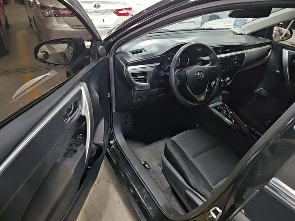 Toyota Corolla 2016 — фото 16