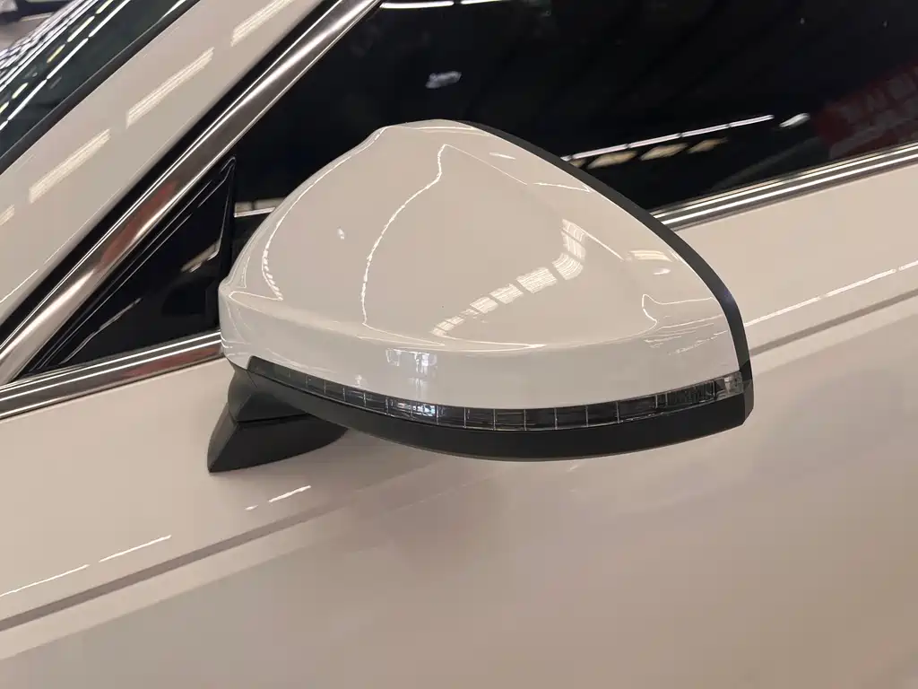 Audi A4L 2019