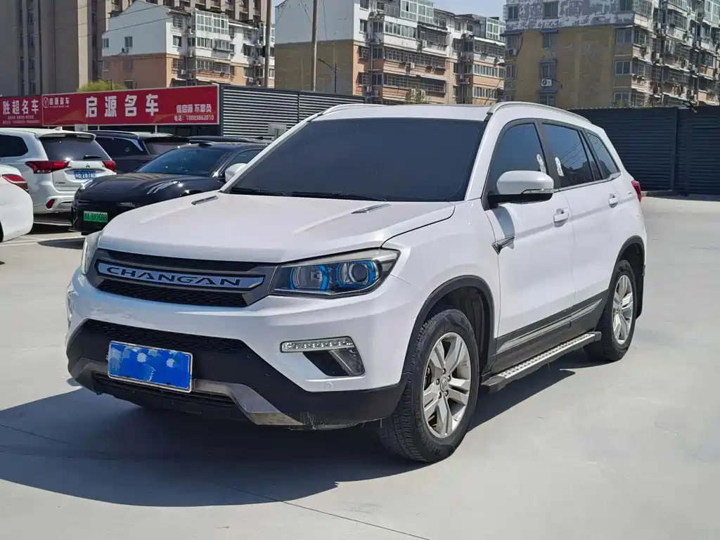 Changan CS75 2018 — фото 1