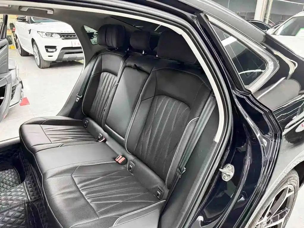 Volkswagen Passat 2023 — фото 18