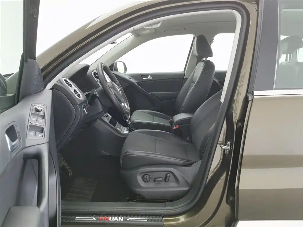 Volkswagen Tiguan 2019 — фото 10