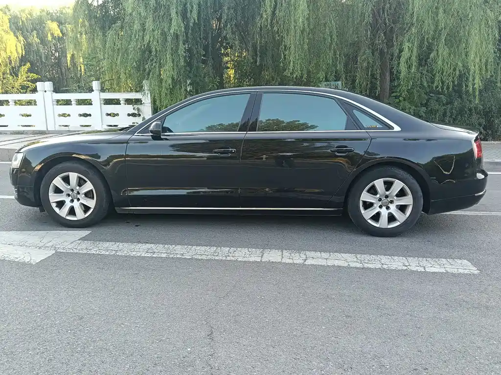 Audi A8 2011
