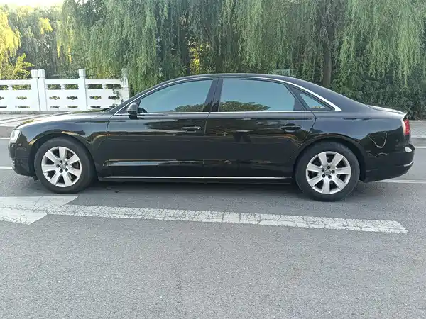 Audi A8 2011
