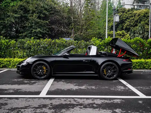 Porsche 911 2019