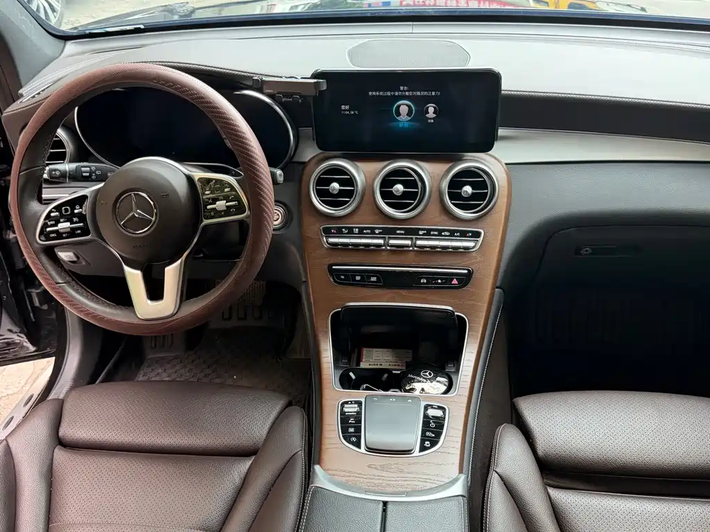 Mercedes-Benz GLC 2021 — фото 10