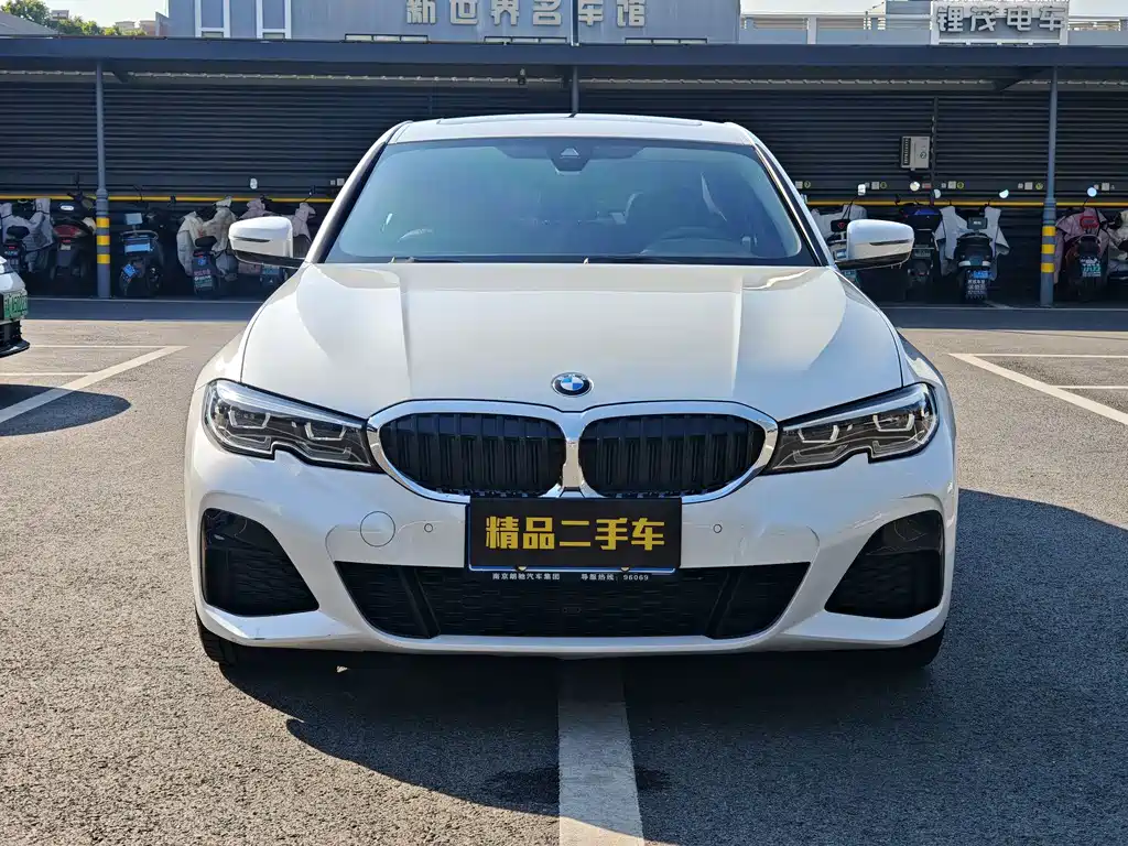BMW 3 Series 2022