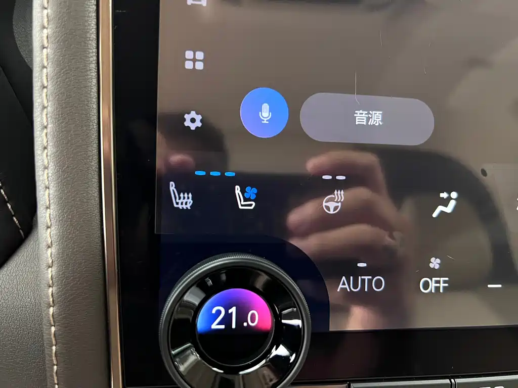 Toyota Alphard 2025 — фото 25