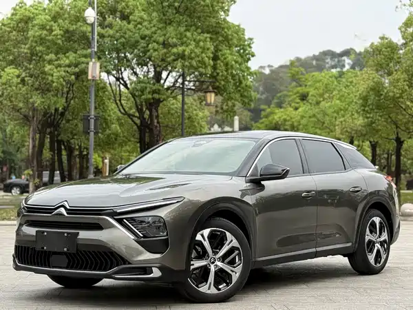 Citroën Versailles C5 X 2022