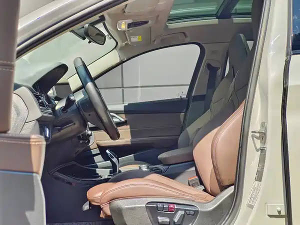 BMW 1 Series 2023