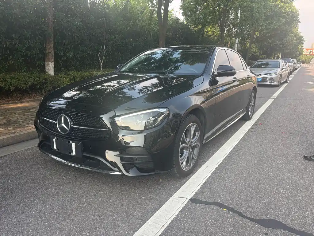 Mercedes-Benz E-Class 2021