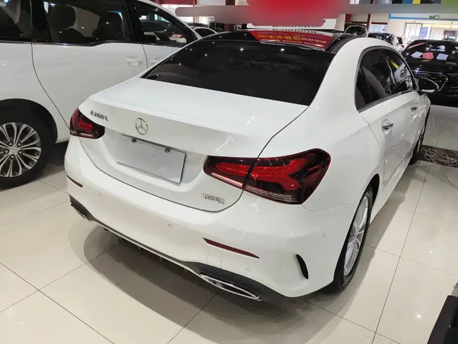 Mercedes-Benz A-Class 2020 — фото 3