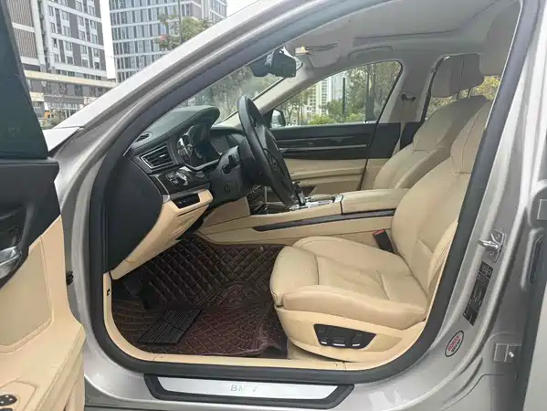 BMW 7 Series 2009