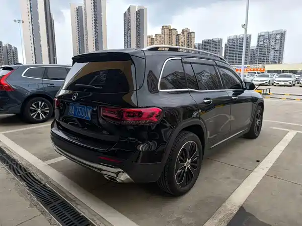 Mercedes-Benz GLB 2022
