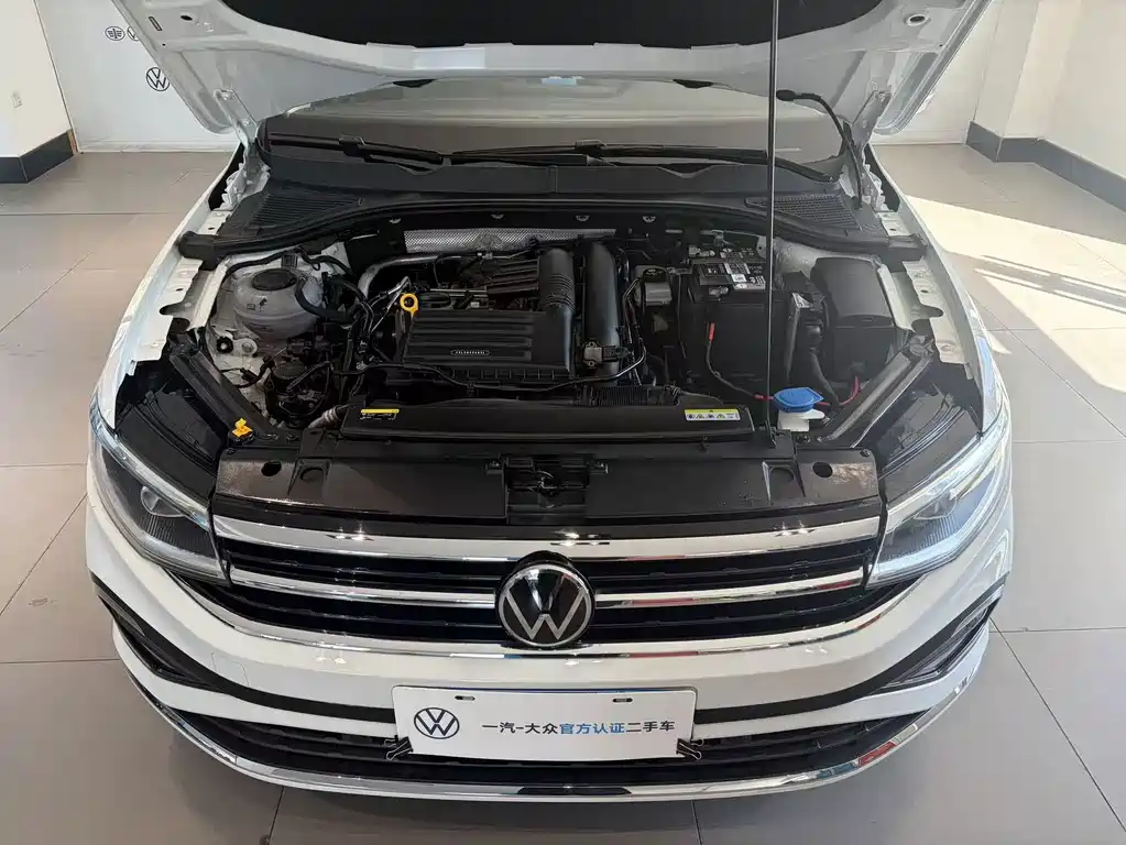 Volkswagen Bora 2023