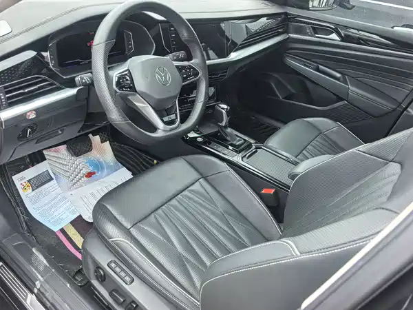 Volkswagen Passat 2022