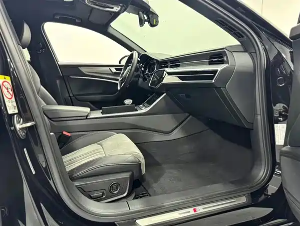 Audi A6L 2020