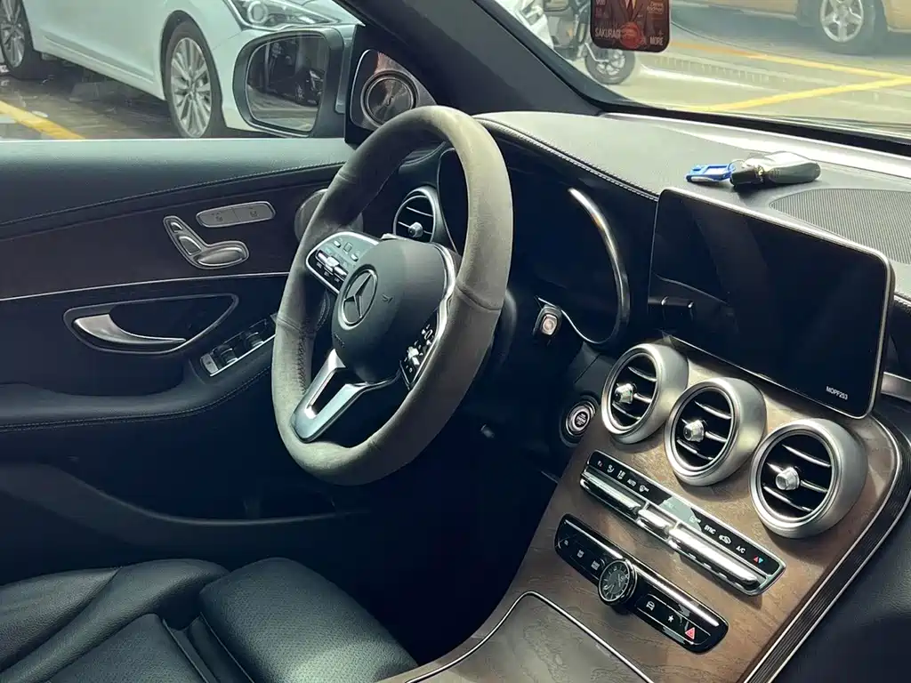 Mercedes-Benz GLC 2019 — фото 17