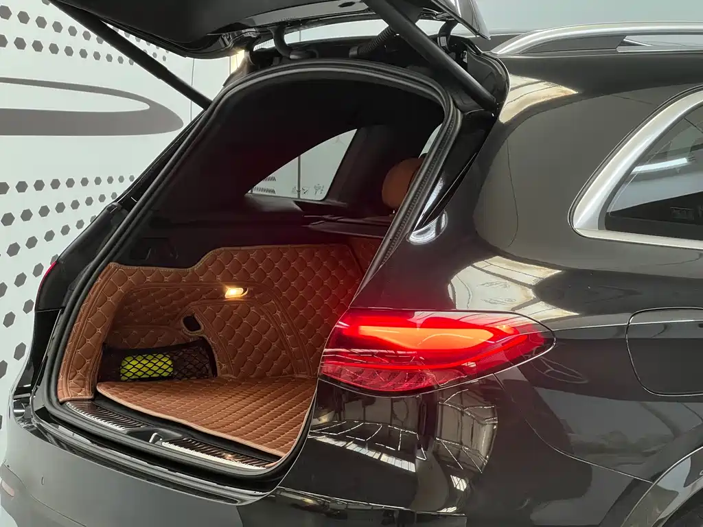 Mercedes-Benz GLC 2024 — фото 10