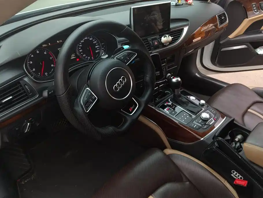 Audi A7 2014 — фото 12
