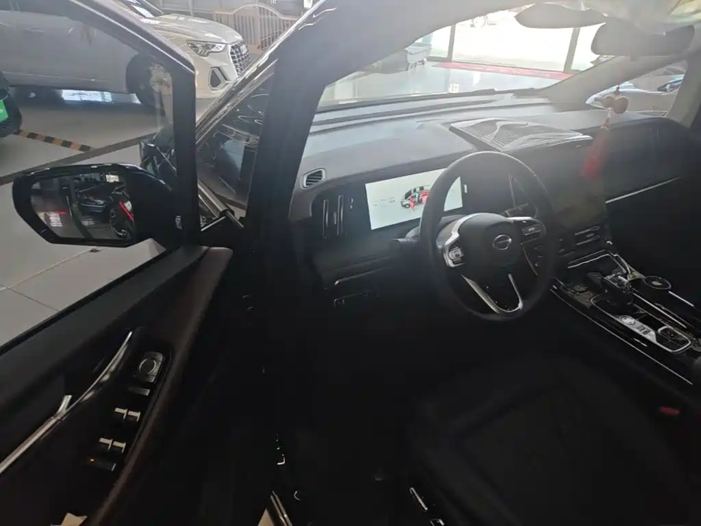 GAC Trumpchi M8 2025 — фото 16