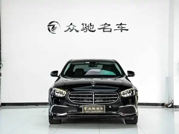 Mercedes-Benz E-Class 2022