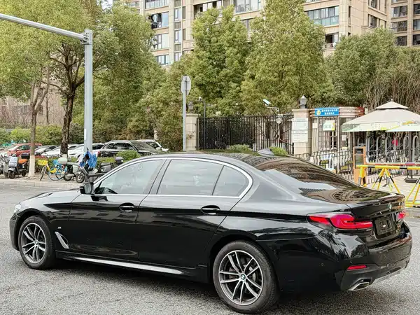 BMW 5 Series 2023