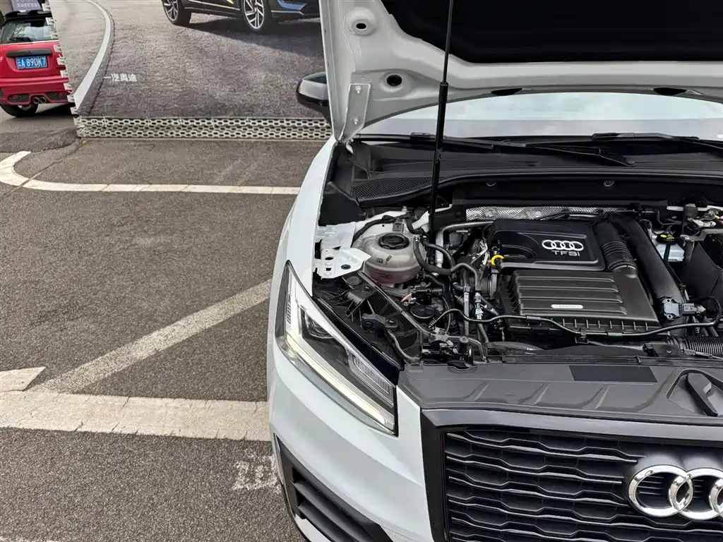 Audi Q2L 2021