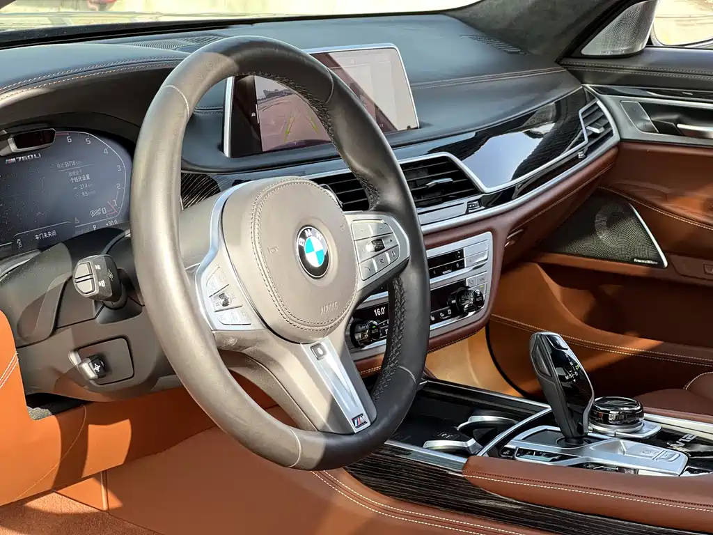 BMW 7 Series 2022 — фото 16